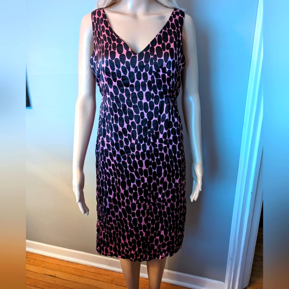 CITRINE 100% Silk V-neck Dress. Sleeveless.  Size 6. Fun polka dot print